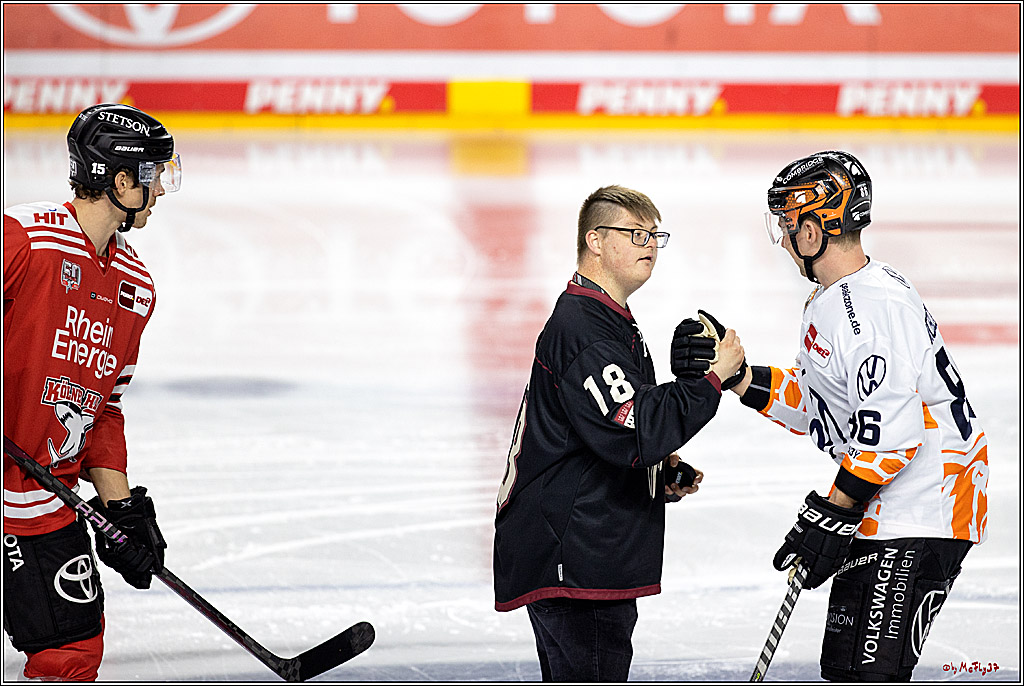 PENNY DEL;  Kölner Haie - Grizzly Wolfsburg; Köln, 26.10.2022